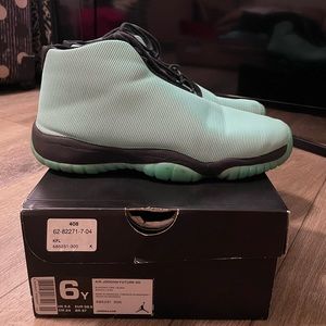 Air Jordan Future Size 6Y